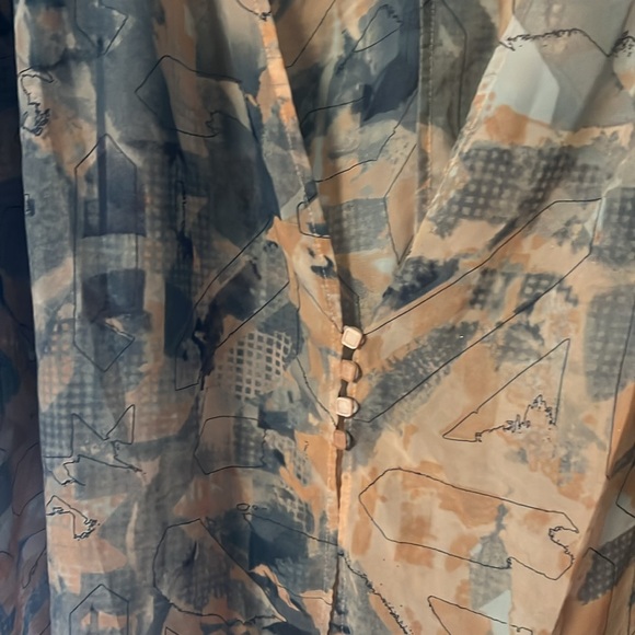 Cute! BGBGeneration Flowy Pink & Gray Abstract Print Top - Picture 3 of 13